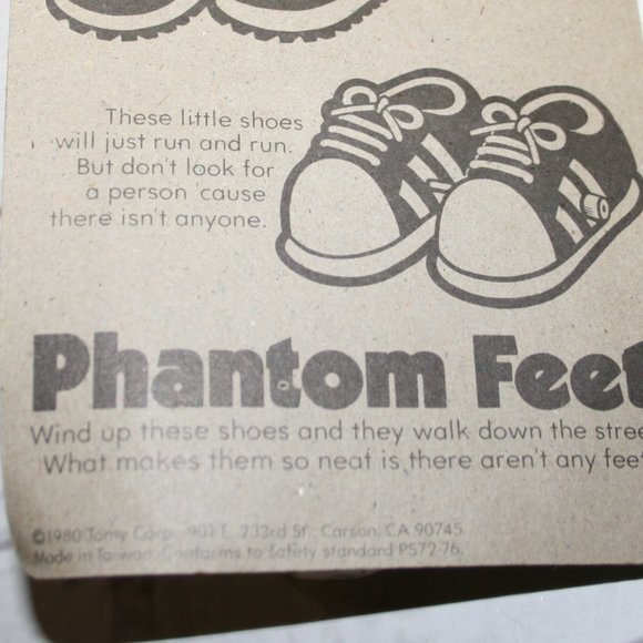 👻 TOMY PHANTOM FEET · 1980 · NIP 🕹️ - Picture 2 of 4